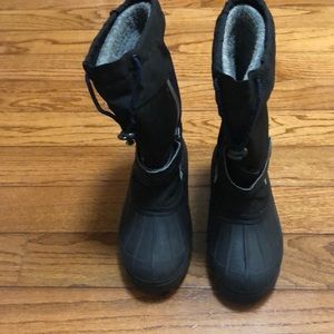 Beautiful new LLBean snow boots